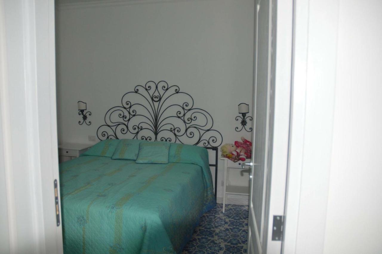 Il Porto Capri Casa Vacanza エクステリア 写真