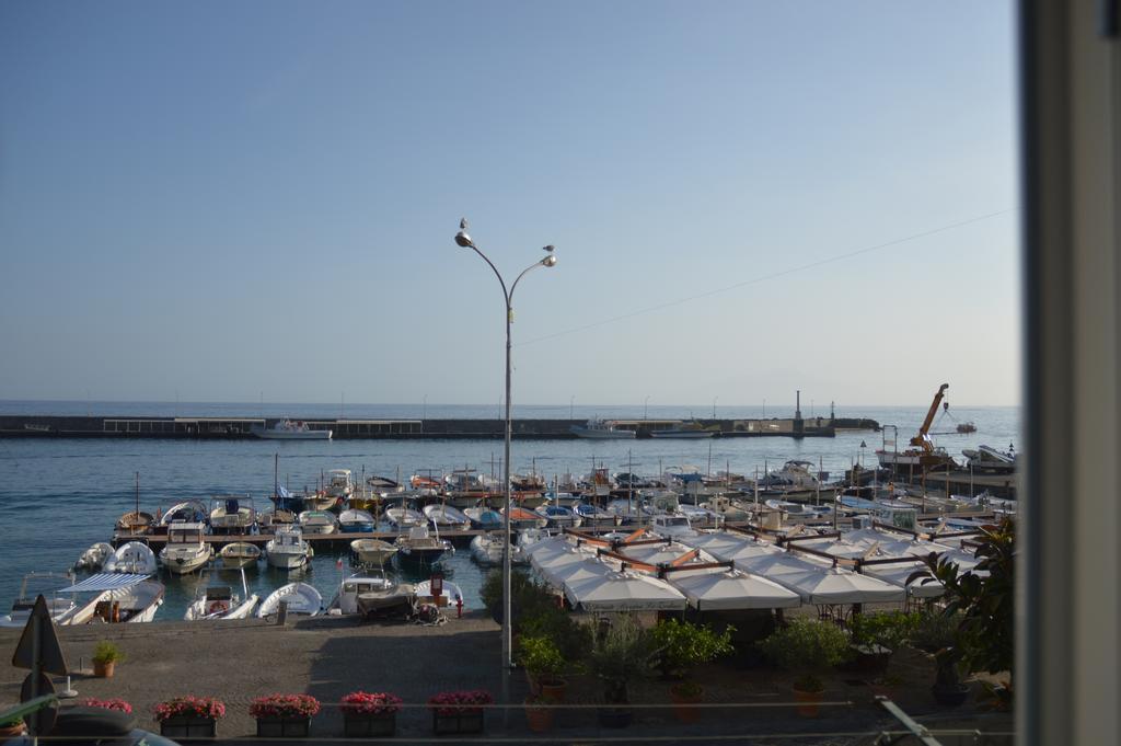 Il Porto Capri Casa Vacanza エクステリア 写真