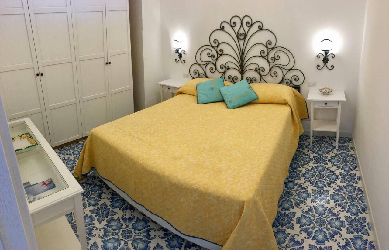 Il Porto Capri Casa Vacanza エクステリア 写真