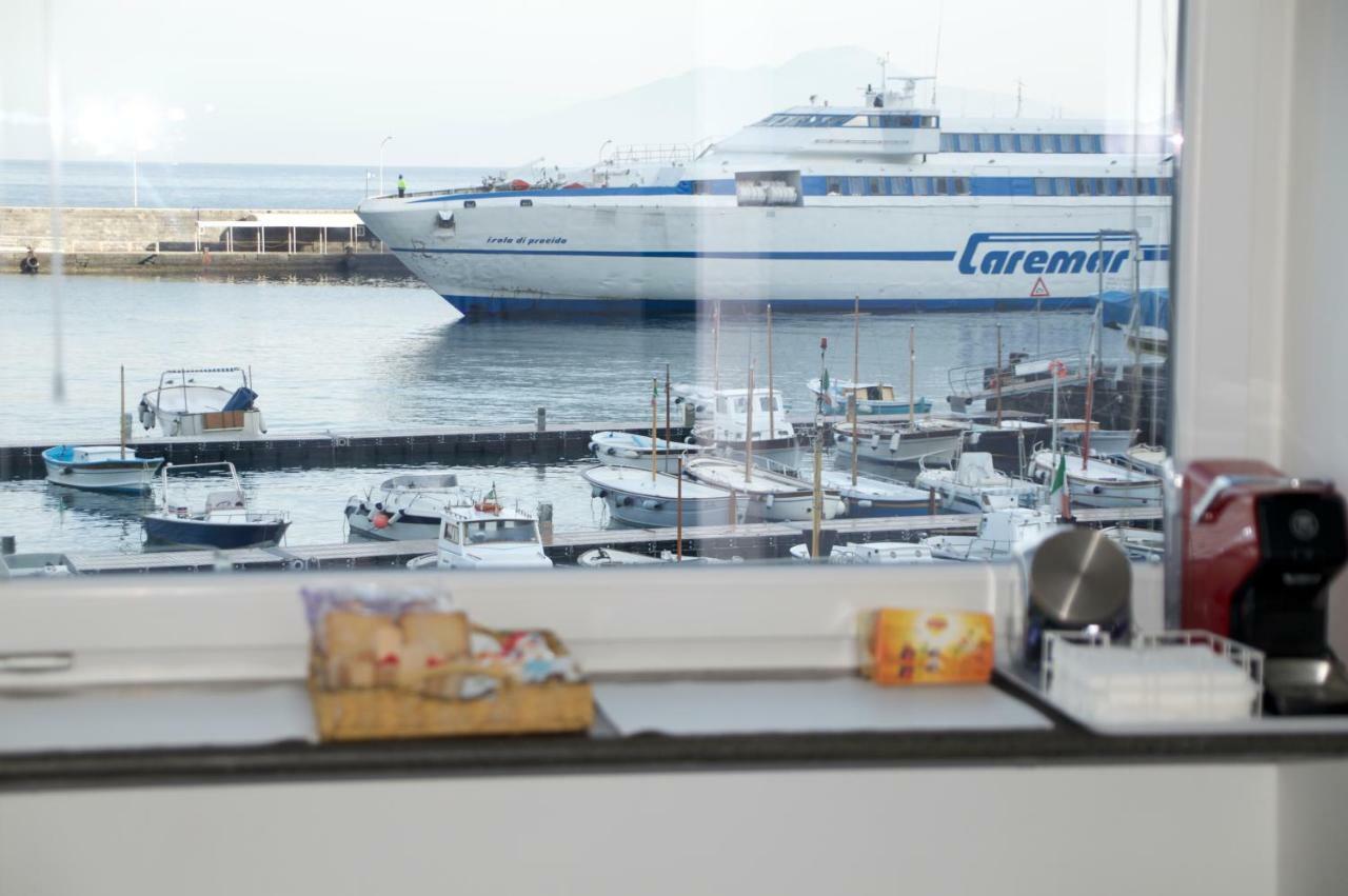 Il Porto Capri Casa Vacanza エクステリア 写真